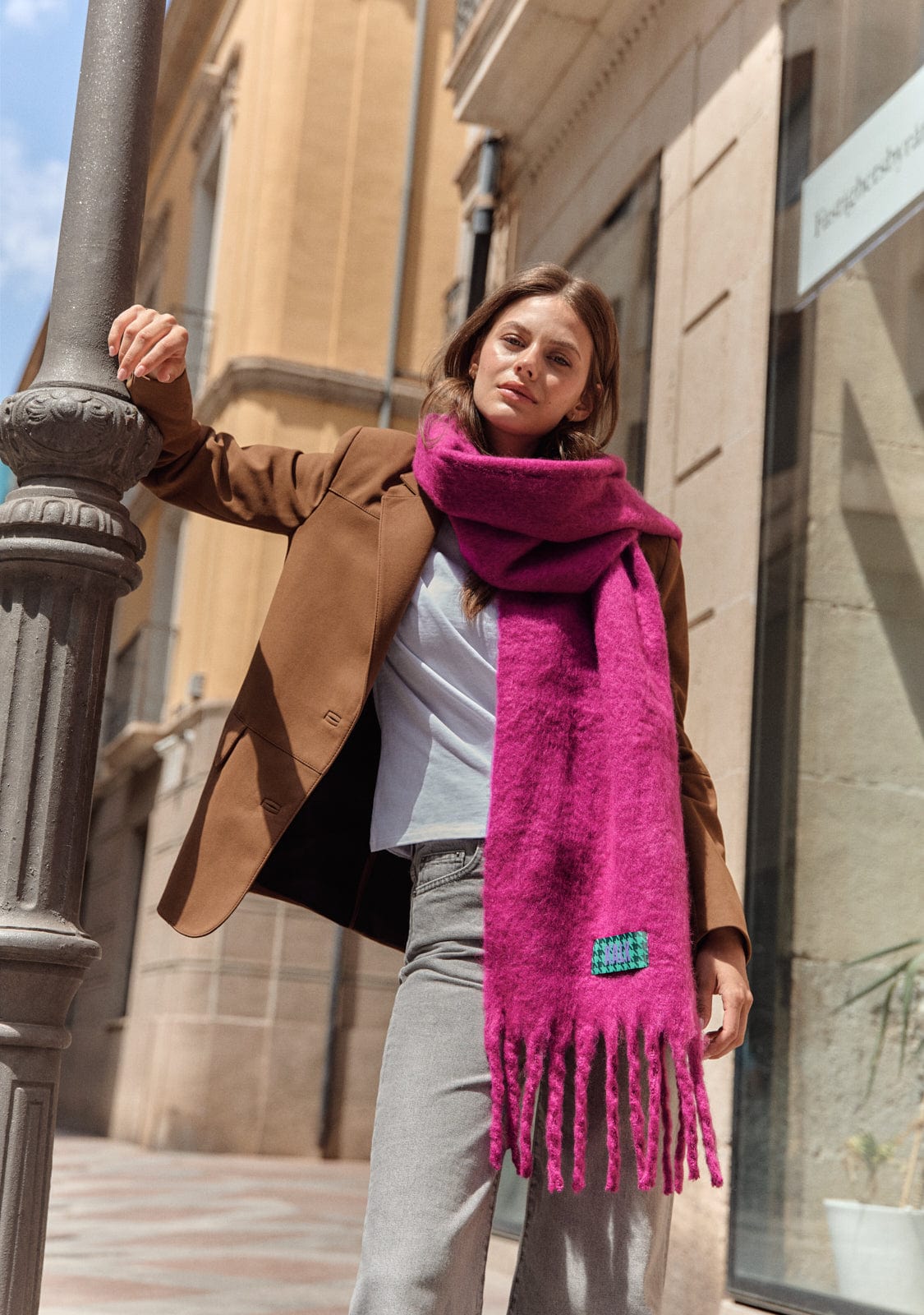Scarf First Wine Kalk