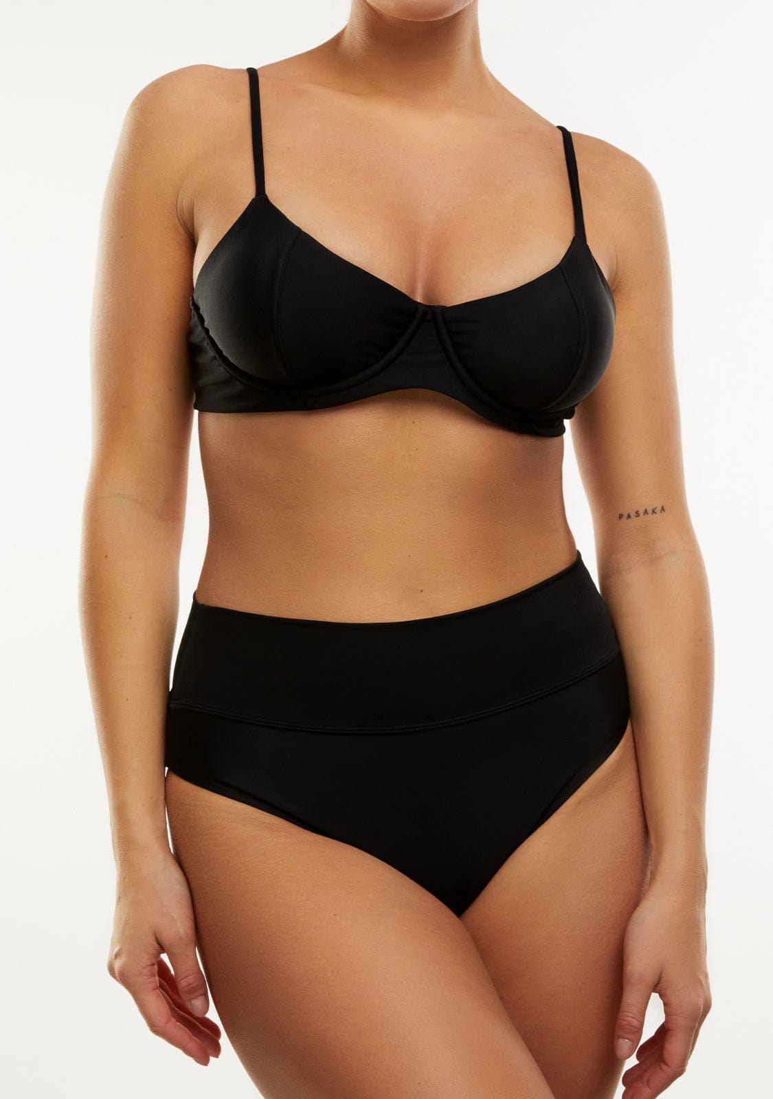 Bikini Ena Top + Manami Classic Bottom Black