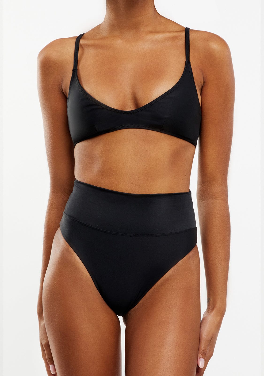 Bikini Top Suri + Braguita Manami Classic Negro