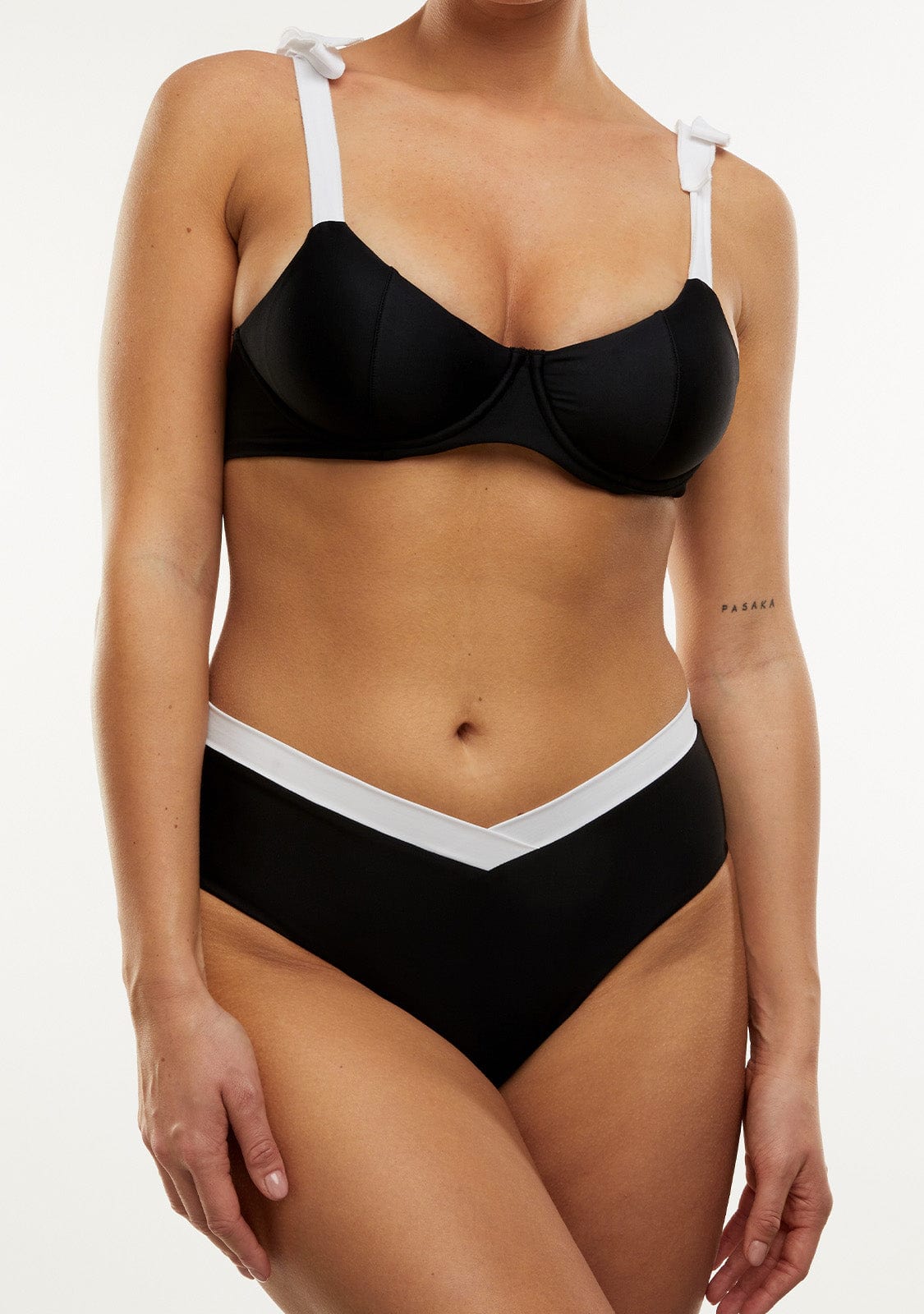 Bikini Top Zenda + Braguita Kala Blanco y Negro