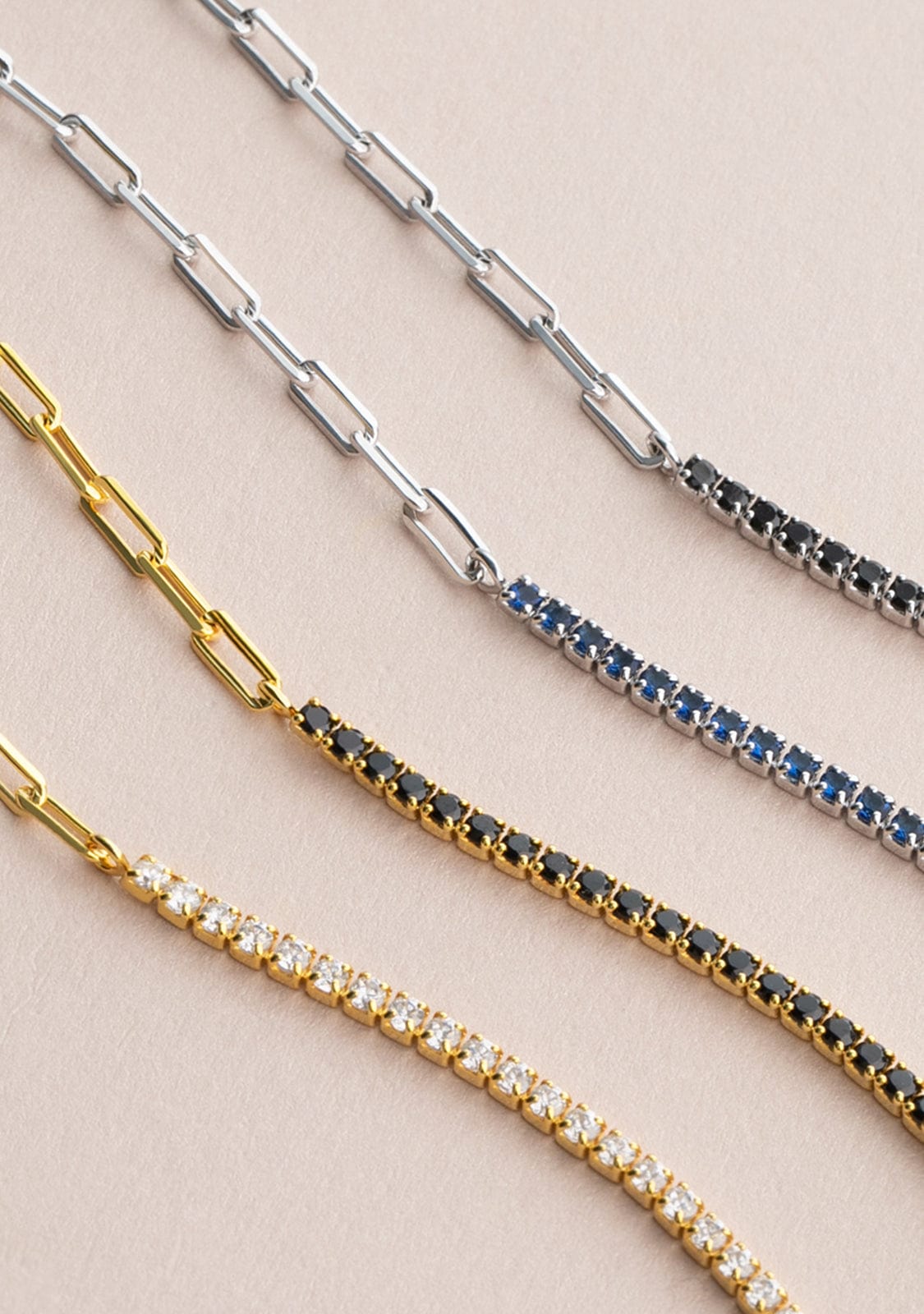 Pulsera Ajustable Baño Oro 18K Con Circonitas Nero Riviere