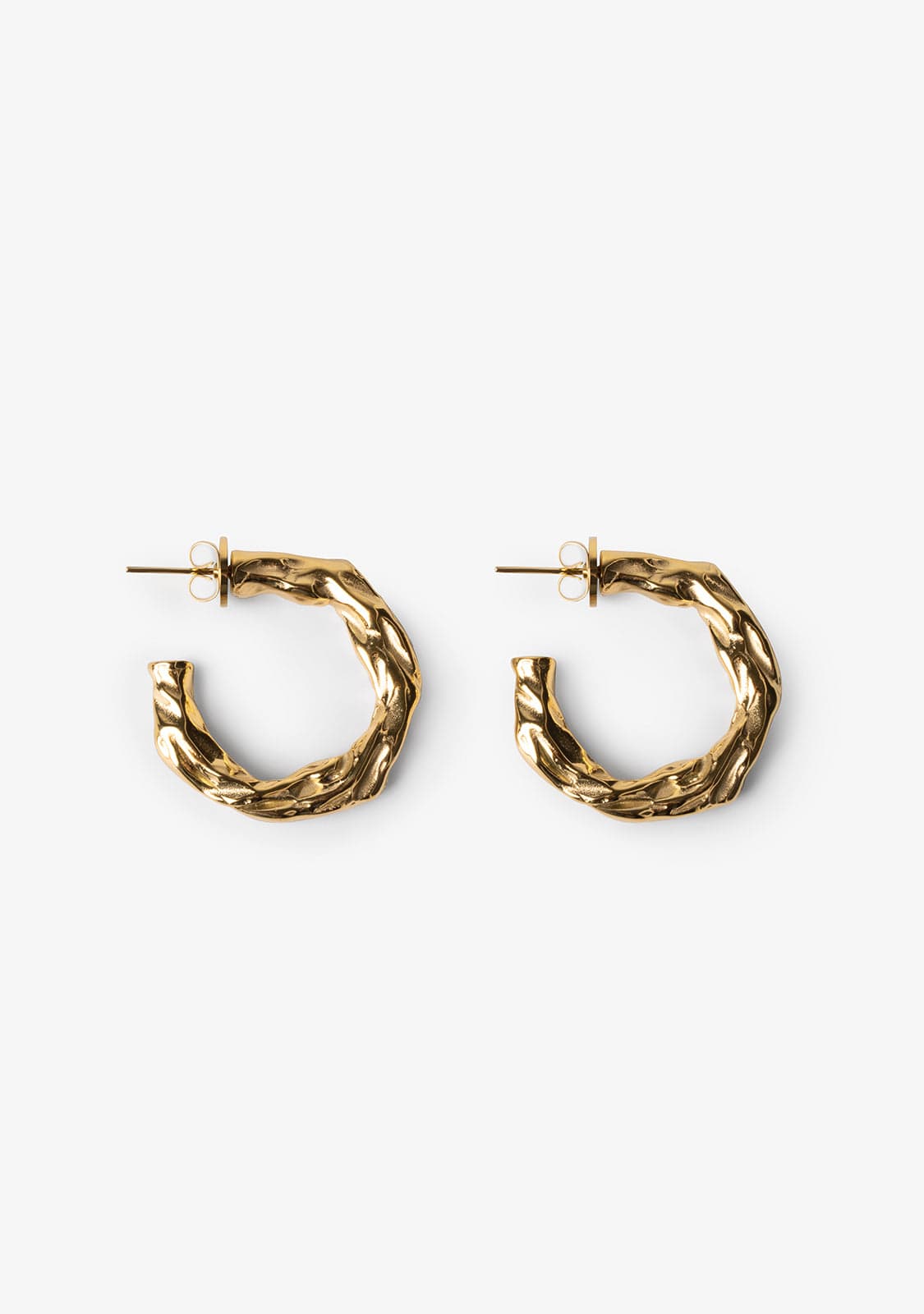 Par de pendientes de oro