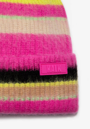 Beanie Flash Fuchsia + Scarf Globe Beige Kalk