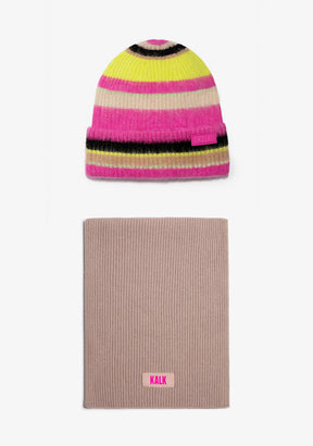 Beanie Flash Fuchsia + Scarf Globe Beige Kalk