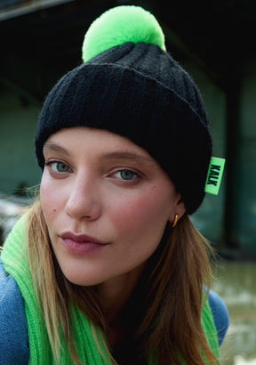 Beanie Globe Black Kalk