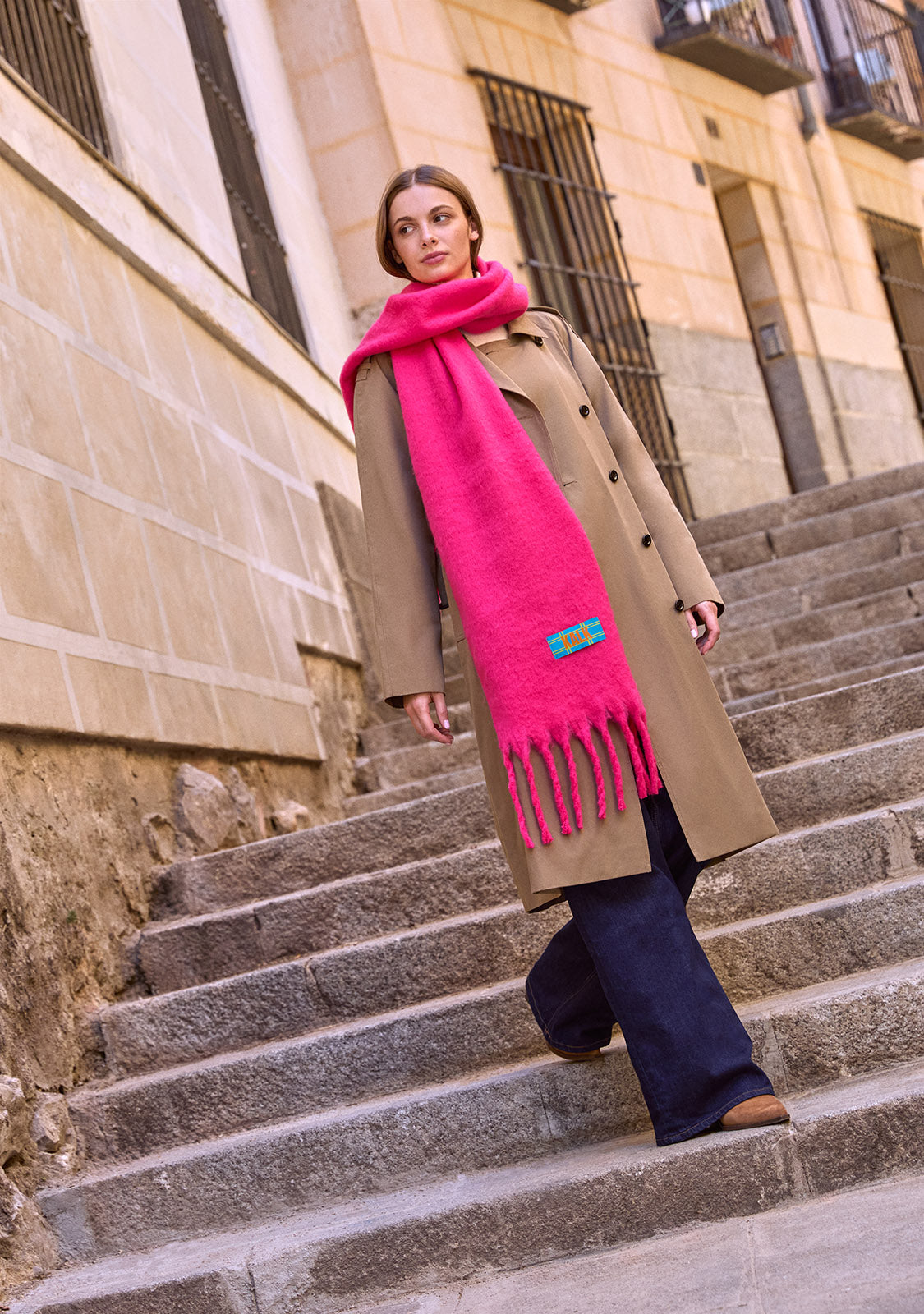 Schal con Flecos Fuchsia
