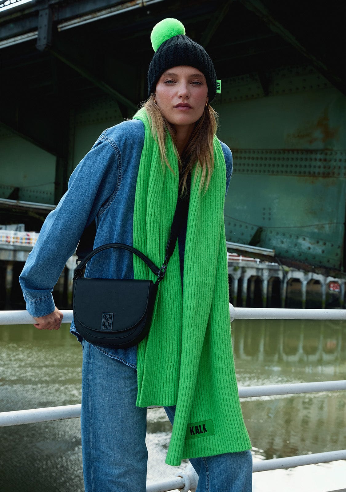 Bufanda Globe Verde Kalk
