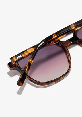 Nora Light Tort / Grad Brown