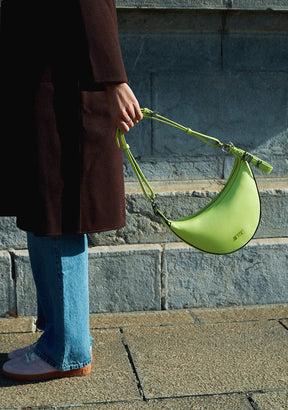 Crescent Bag Lime Kalk