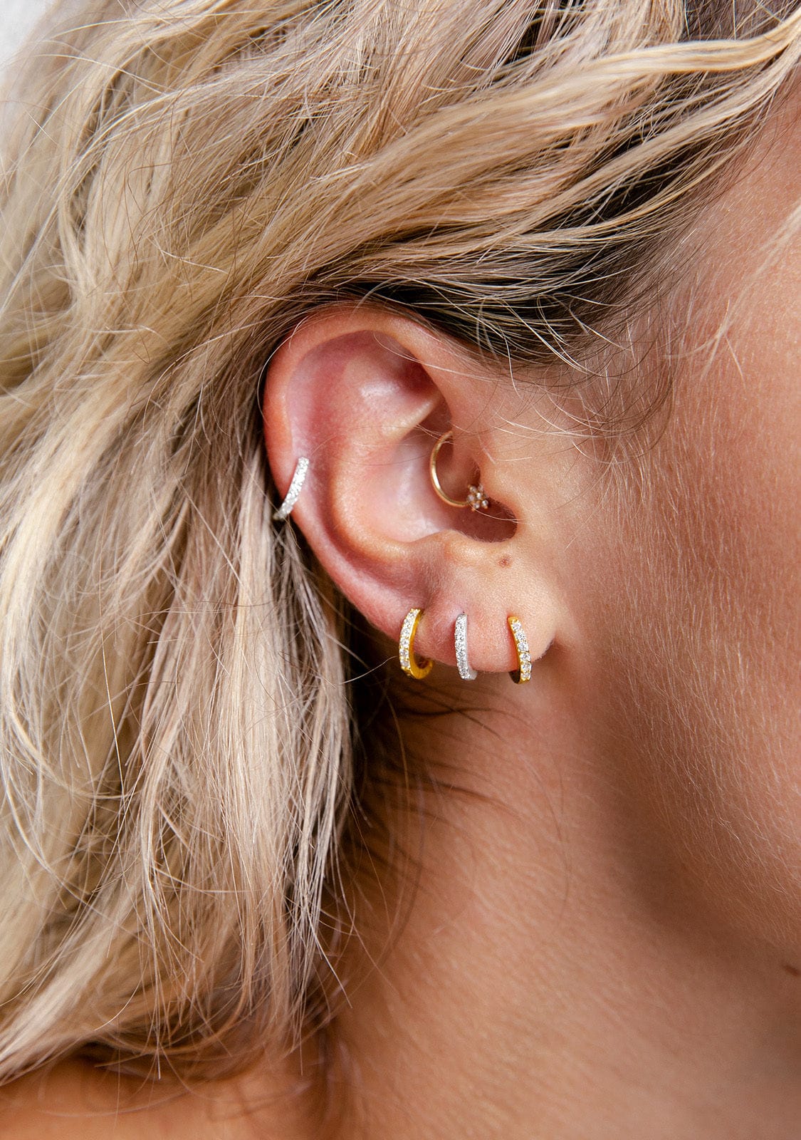 Zirconias Hoop Earrings Gold