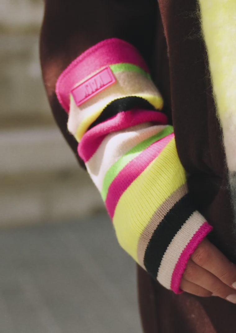 Charger la vidéo : Scarf Flash Fuchsia Kalk