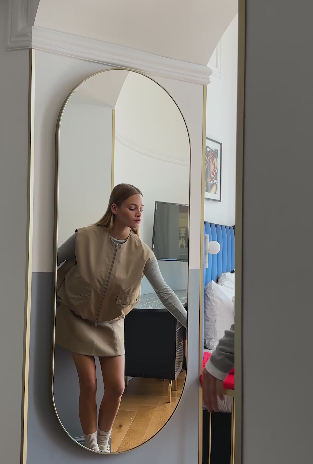 Load video: Beanie First Red Kalk