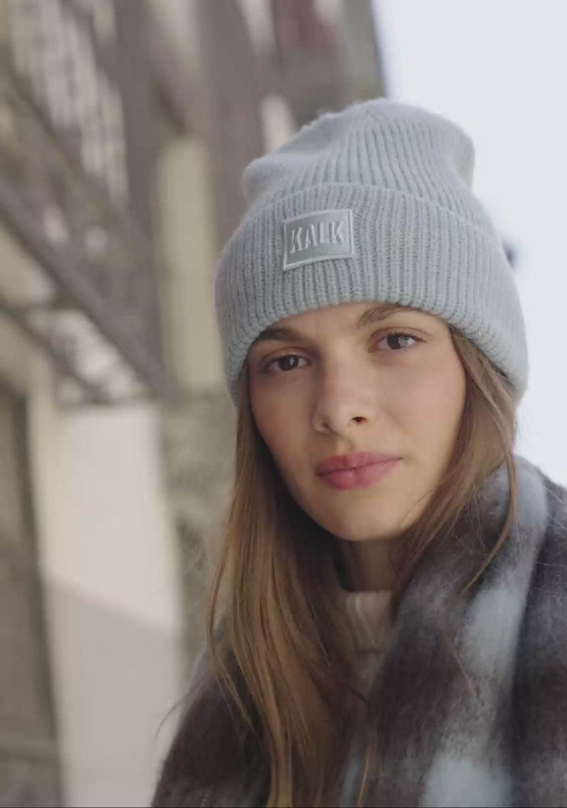 Charger la vidéo : Bonnet First Stone Bleu Kalk