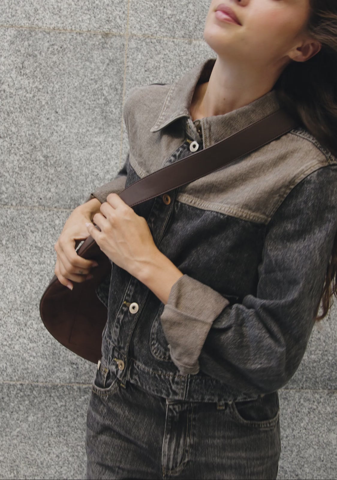 Charger la vidéo : Sac Half Moon marron KALK