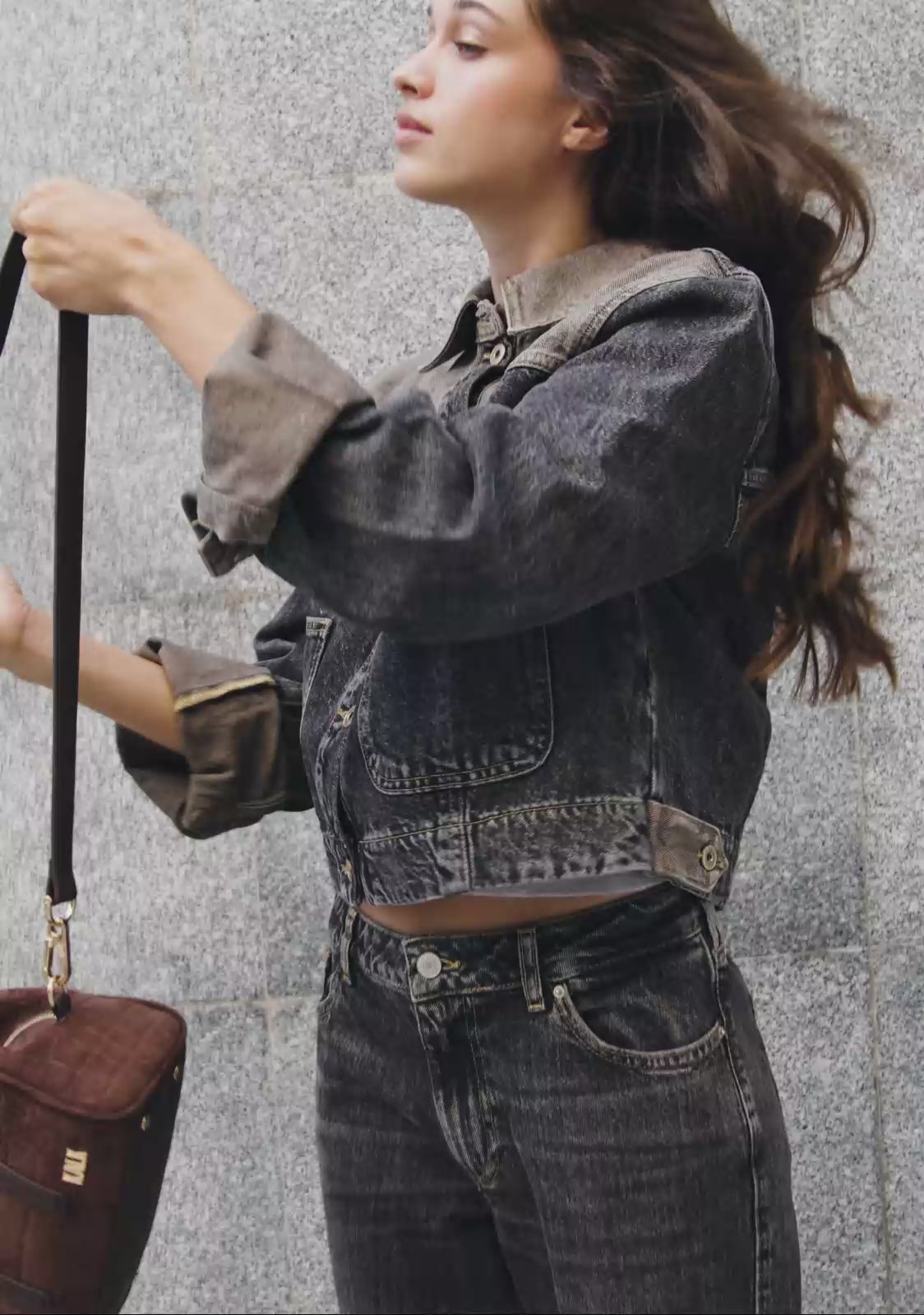 Load video: MINI DOCTOR BAG BROWN KALK