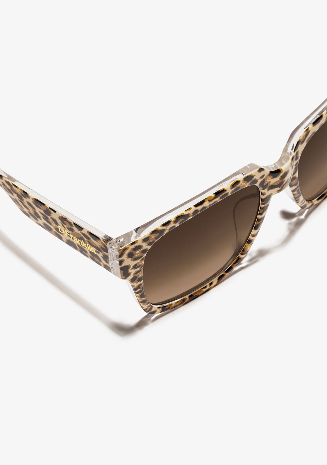 Dunar Leo / Grad Brown