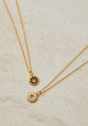 Collar Círculo Baño Oro 18K Negro Mone