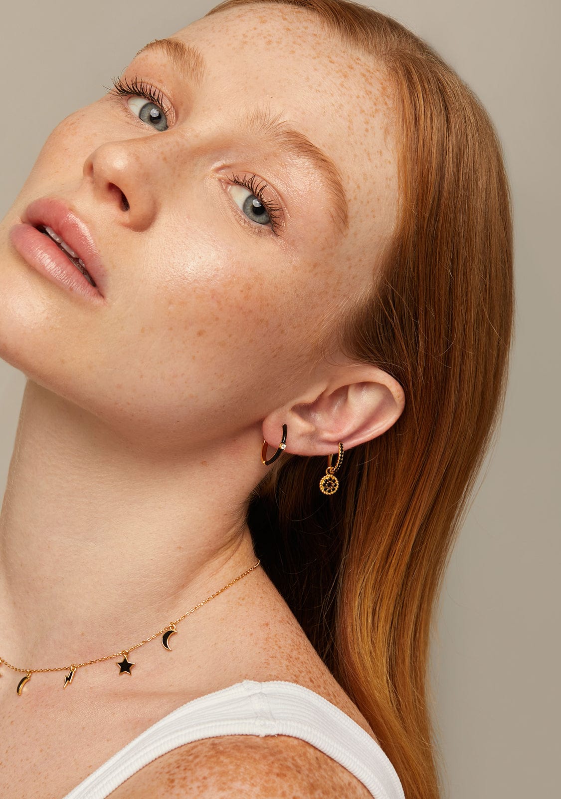 Piercing Aro Baño Oro 18K con Circonitas Negro Mone