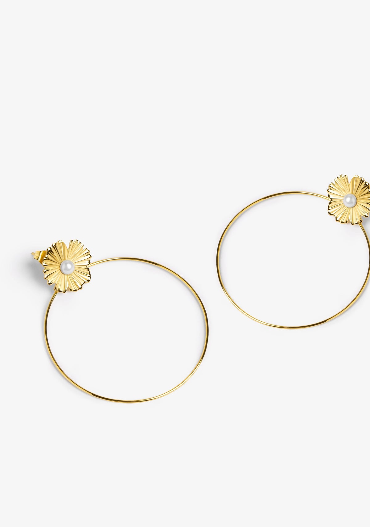 Boucles d'oreilles fleurs d'or