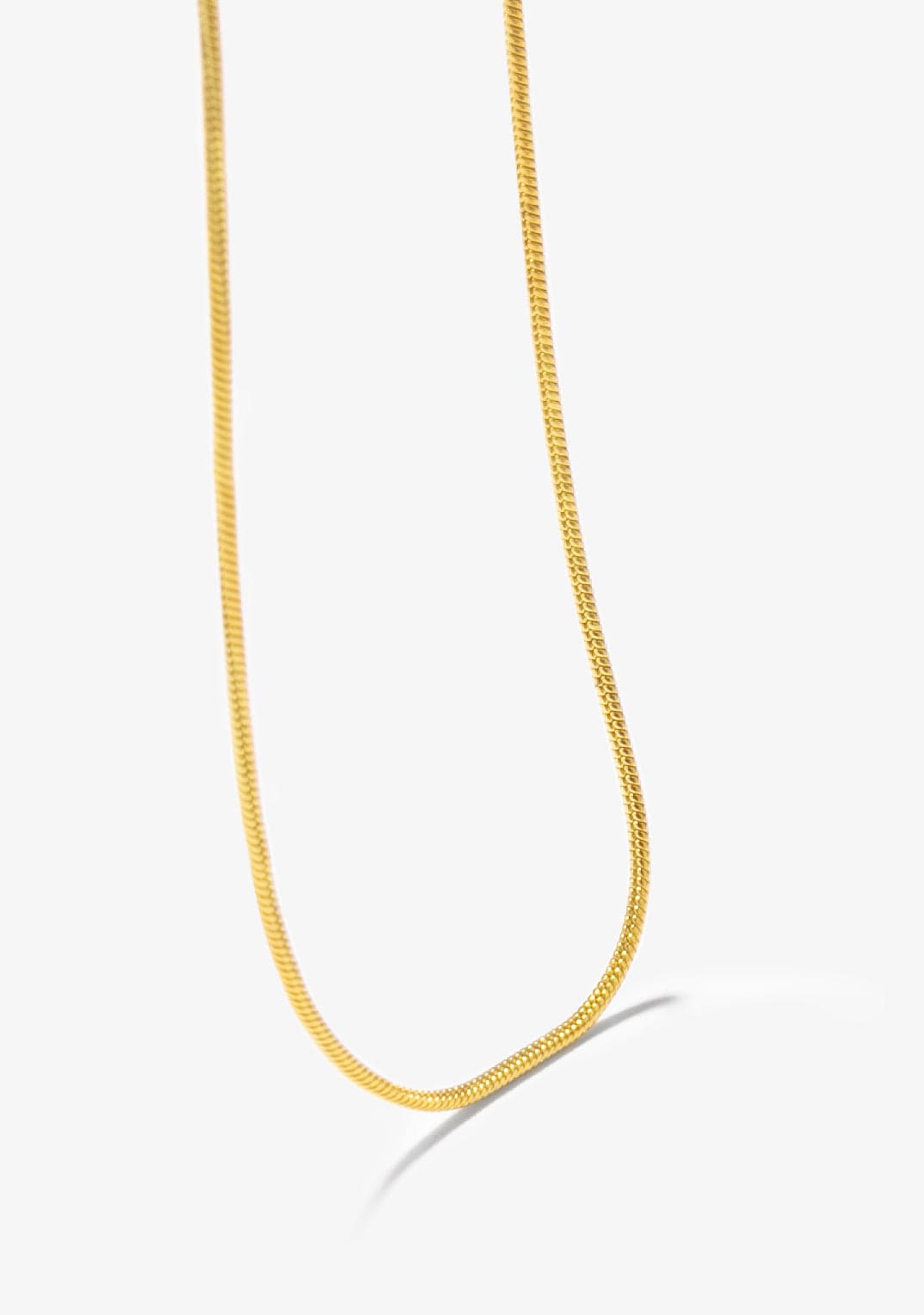 Necklace Omega Petite Gold