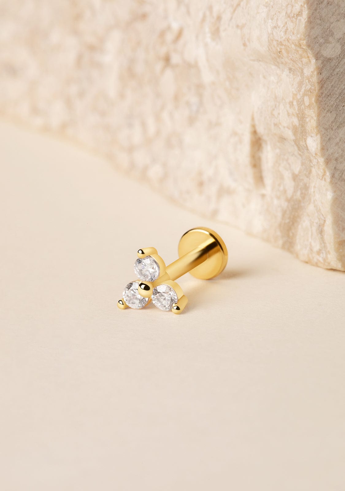 Piercing Cierre Plano Baño Oro 18K Hera