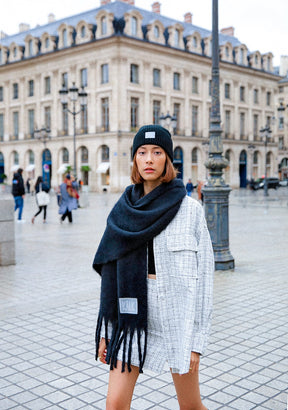 Scarf Black Kalk